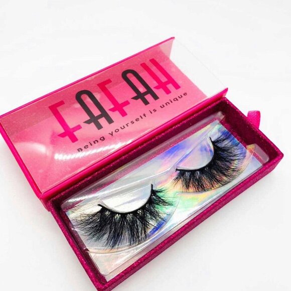 The Boss Lady 3D Lashes ✨ (Premium Quality) - Picture 2 of 4